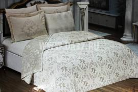 Комплект Angel от Maison D`or изготовлено из гобеленовой ткани с искусными узорами, привнесут вашей спальне классический дизайн и богатое исполнение.
