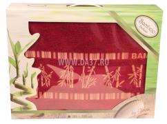 ТЕКСТИЛЬНЫЙ ДИСКАУНТЕР СИНИЦА представляет коллекцию махровых Бамбуковых покрывал. Материал покрывала состоит из прочной,мягкой и приятной на ощупь хлопковой ткани с примесью бамбука. 